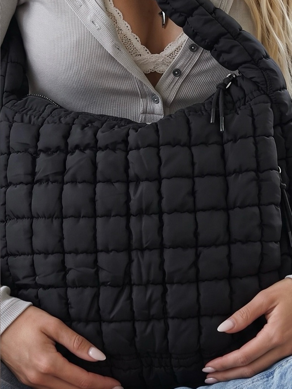 NWT Oversized Quilted Carryall Crossbody Large Handbag Purse Bag Black - Picture 6 of 7